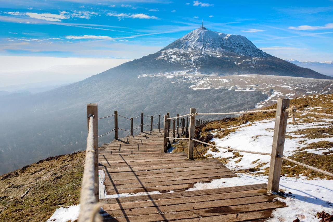 La Porte Des Volcans Blanzat Extérieur photo